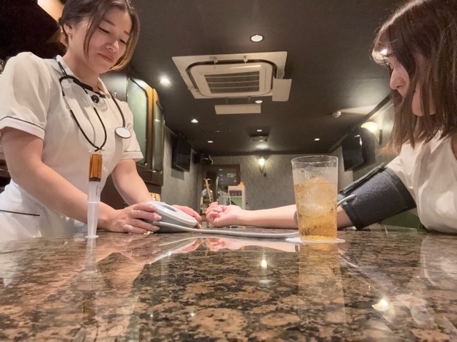北新地バー 看護師バー Nバー 新地安いバー 血圧当てゲーム カラオケバー大阪 ナース服イベント 小永吉涼香 初回料金安心 コンセプトバー
