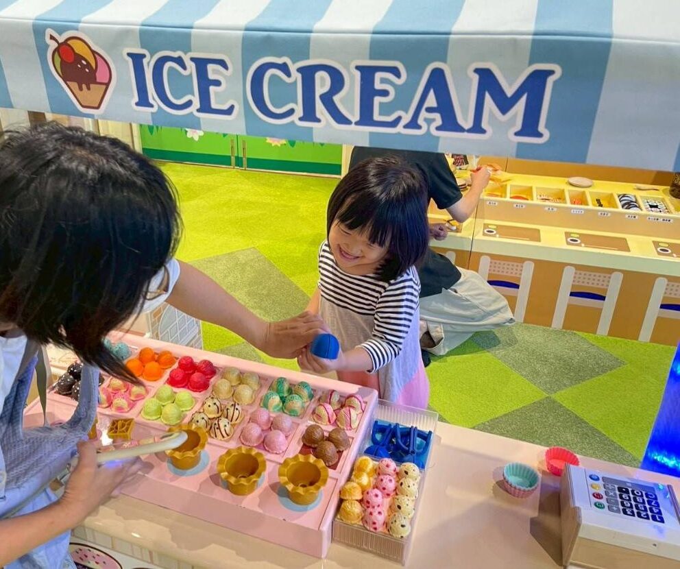 イオンモール大日 スキッズガーデン アイス屋さんごっこ