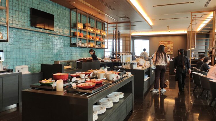 ザ ロイヤルパークホテル アイコニック 大阪御堂筋、朝食ブッフェ、フレンチ
