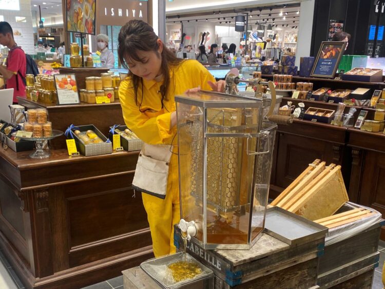 大丸心斎橋店、蜜しぼり体験、心斎橋はちみつプロジェクト