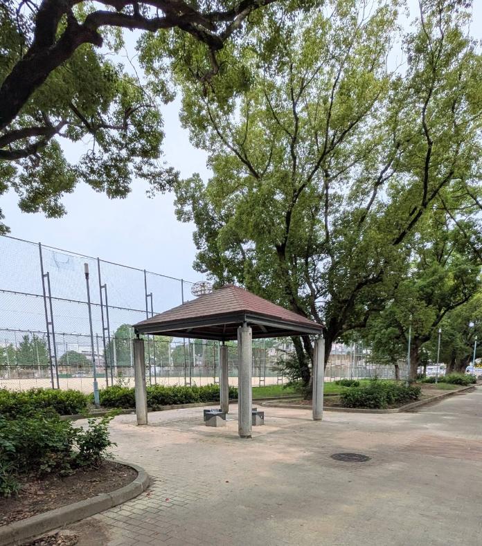 東住吉区　平野白鷺公園　東屋