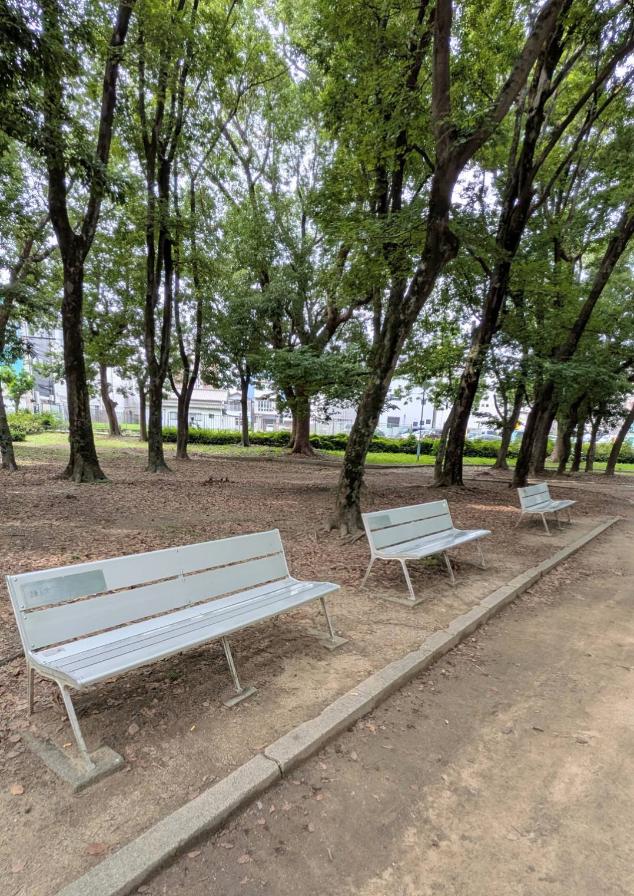 平野白鷺公園　東住吉区今川　ベンチ