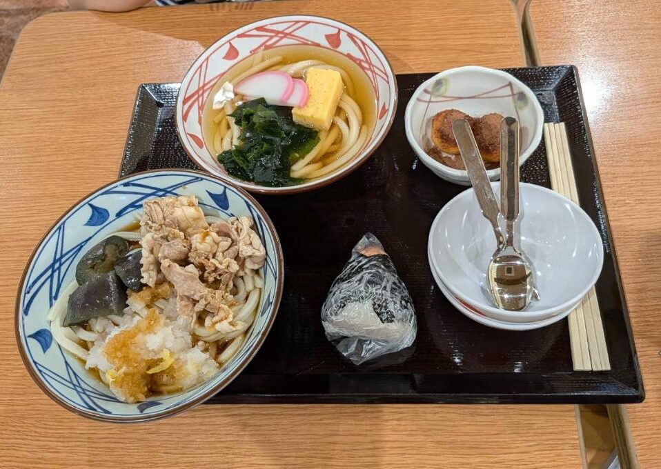 イオンモール大日　フードコート　
