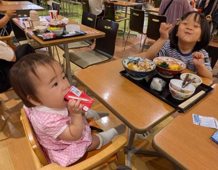 イオンモール大日　フードコート
