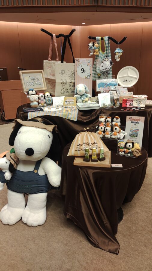 阪急うめだ本店、PEANUTS、スヌーピー