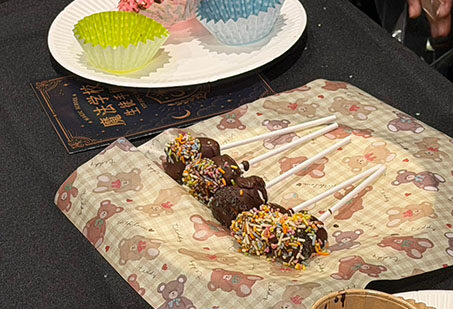イオンモール大日　イベント　マノワール先生の魔法のお菓子学校