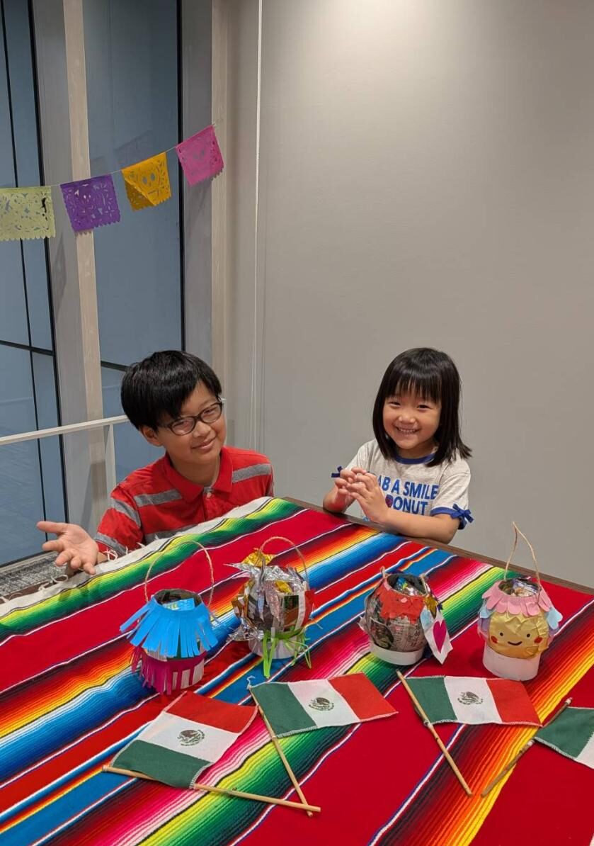 メキシコ領事館 ピニャータ作り体験