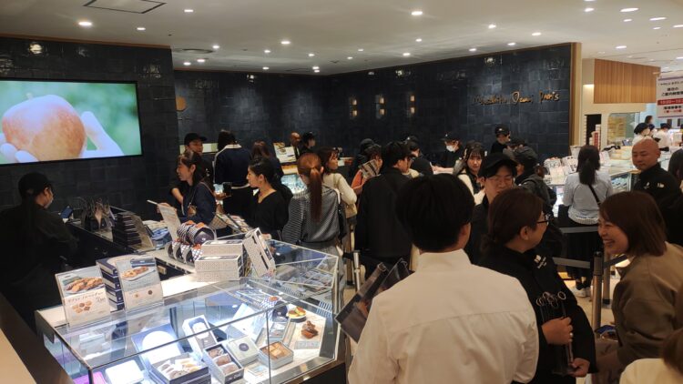 マサヒコ オズミ パリ、阪急うめだ本店
