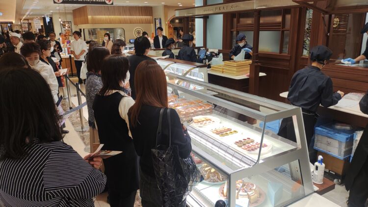 阪急うめだ本店、アトリエうかい